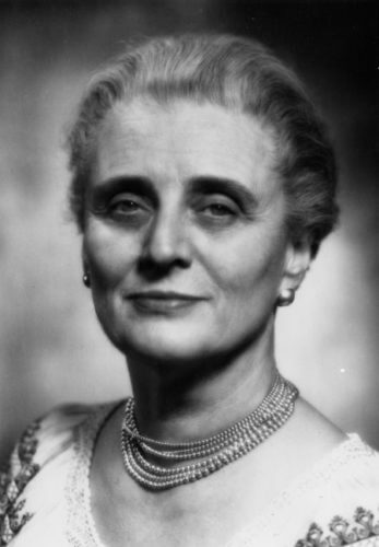 Урологом Mary Calderone